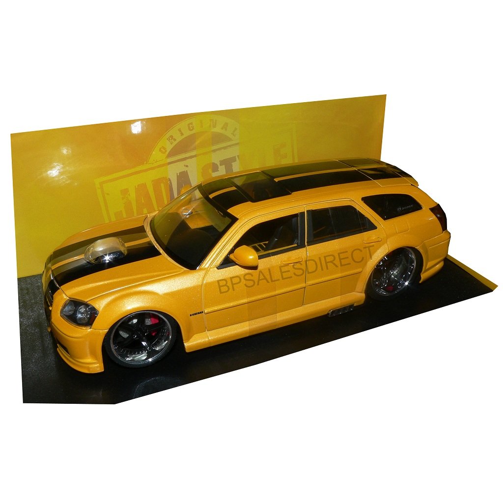 1/18 jada製 Dodge Magnum R/T 未開封品 Amazon.com: Jada Juguetes 1:18 2006 Dodge Magnum RT Modelo Diecast